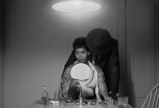 "CARRIE MAE WEEMS. The Heart of the Matter " al FOMU di Anversa in Belgio