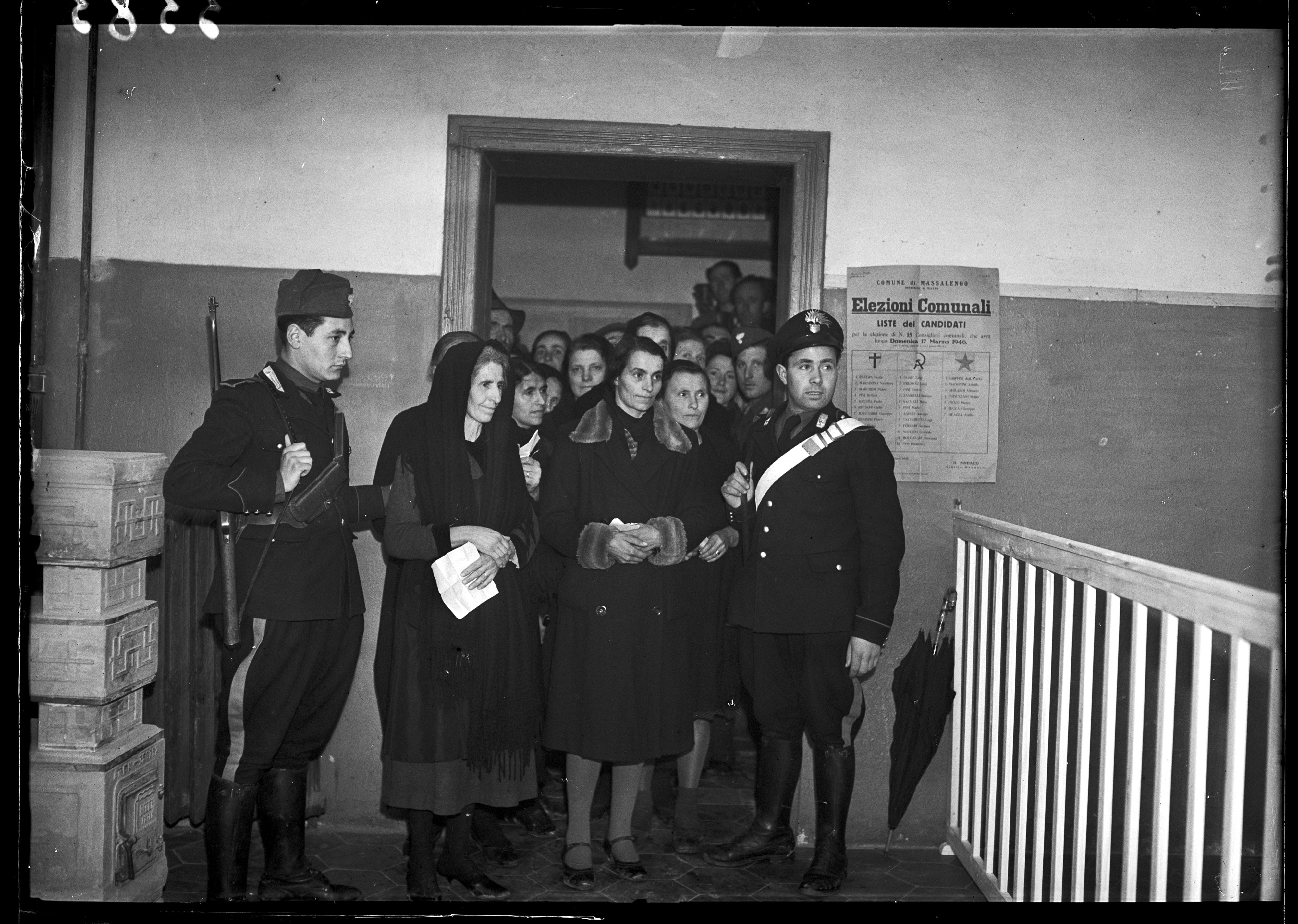 Elezioni amministrative del 17 marzo 1946, a Massalengo, Lodi. Fotografia di Publifoto Archivio Publifoto Intesa Sanpaolo
