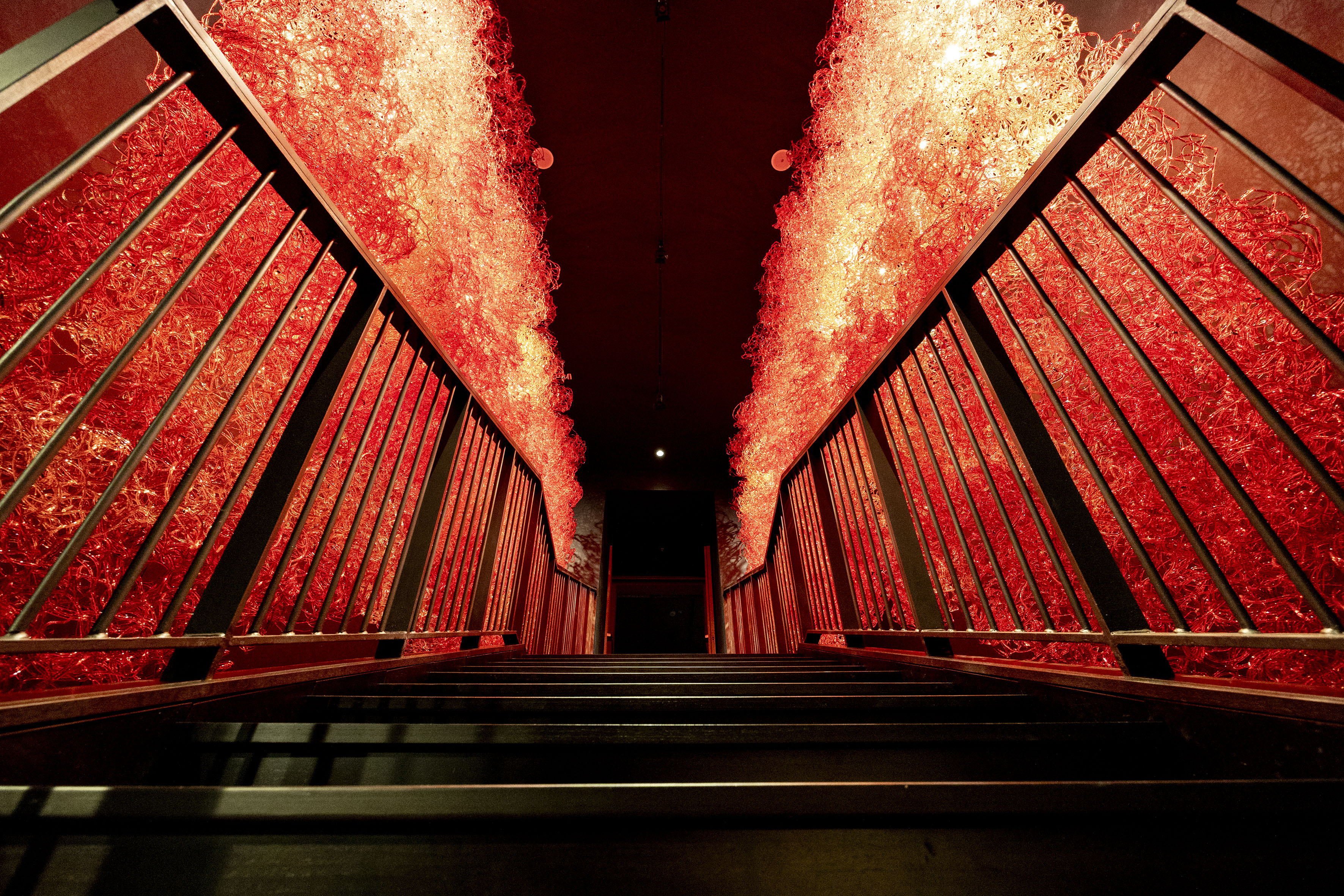 Fotografia scala installazione “La nuvola e l’ombra" di Foggini