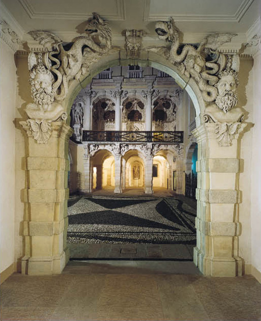 Gallerie d’Italia – Vicenza, Ingresso con grifoni e Loggia d’Ercole - Ph. Walter Maino