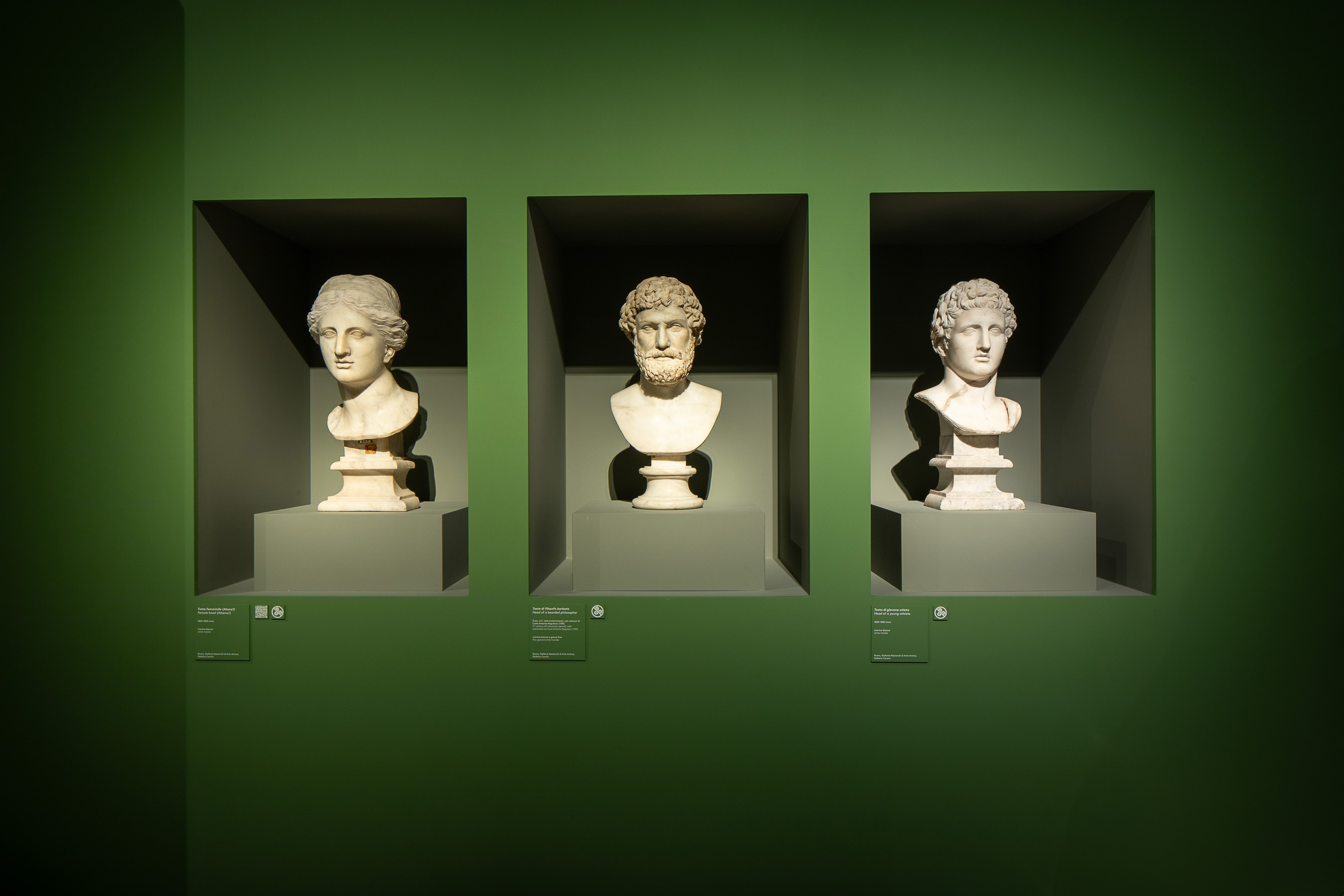 particolare allestimento mostra Restituzioni 2025