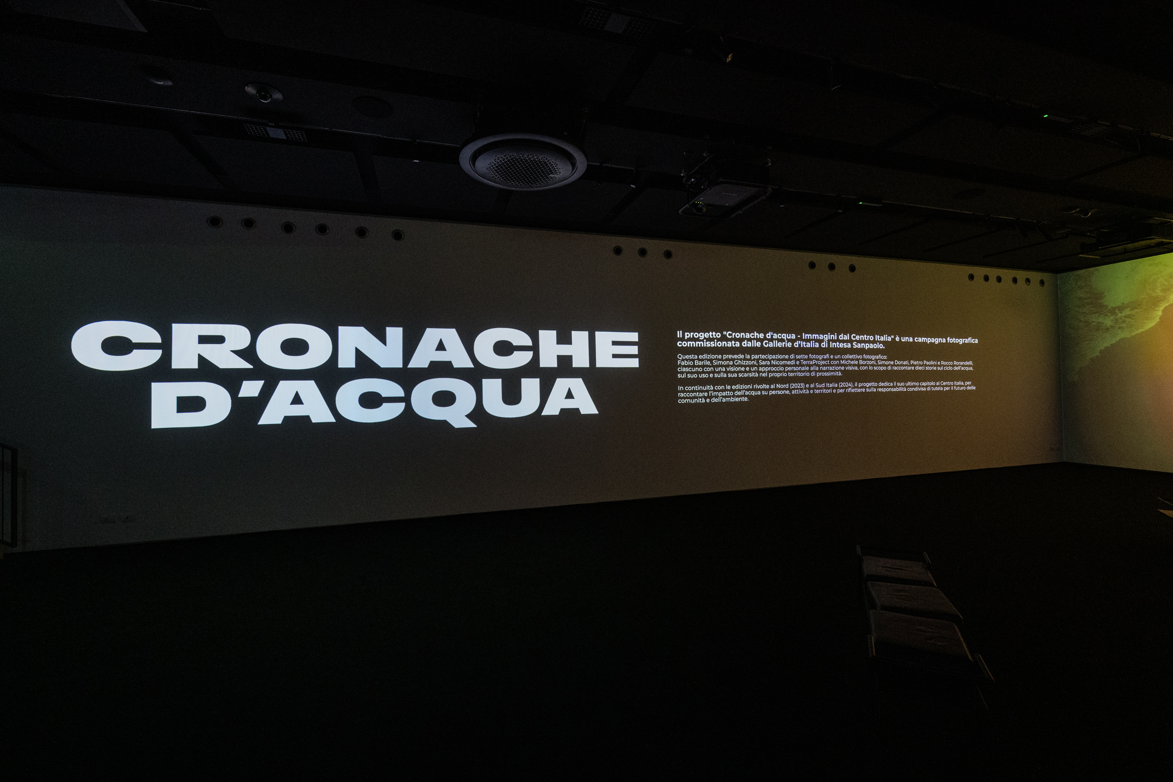 Fotografie allestimento progetto "Cronache d'acqua" allestimento alle gallerie d'italia, Torino