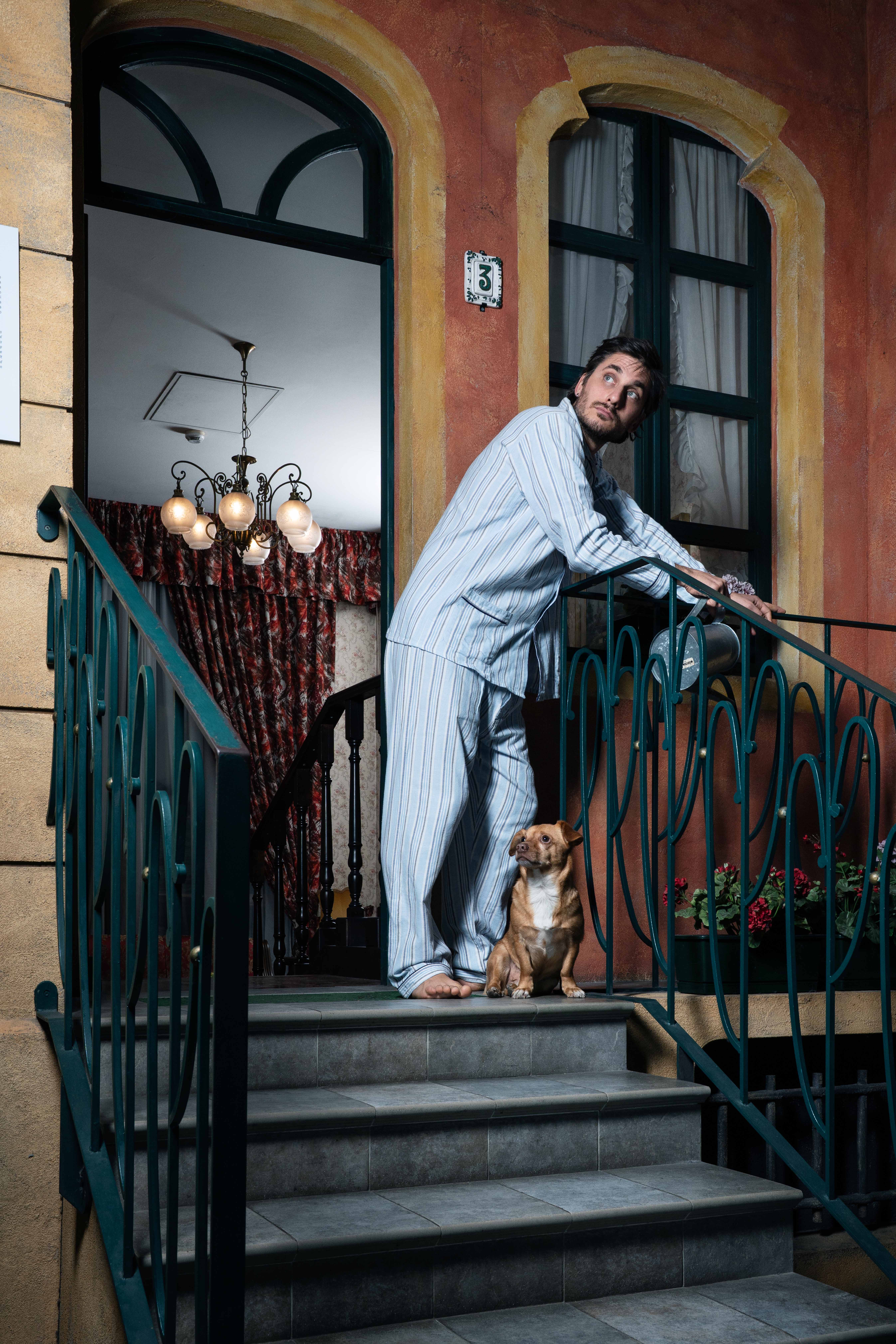 LA CASA DI MINO Luca Marinelli e Mino al chiaro di luna 28 novembre 2023 fotografie di Riccardo Ghilardi per il Museo Nazionale del Cinema