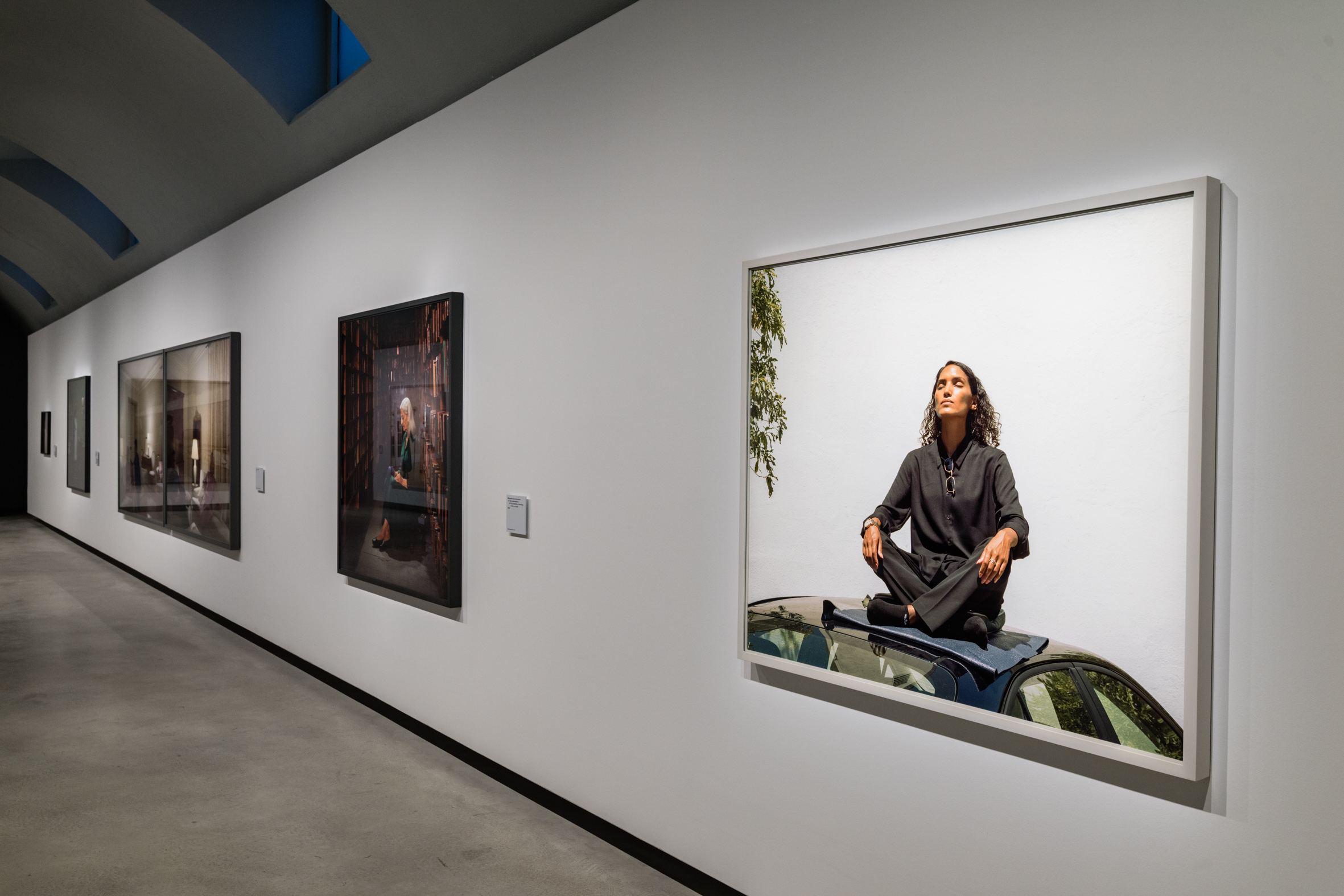 Fotografie della mostra "Jeff Wall. Photographs" a Torino