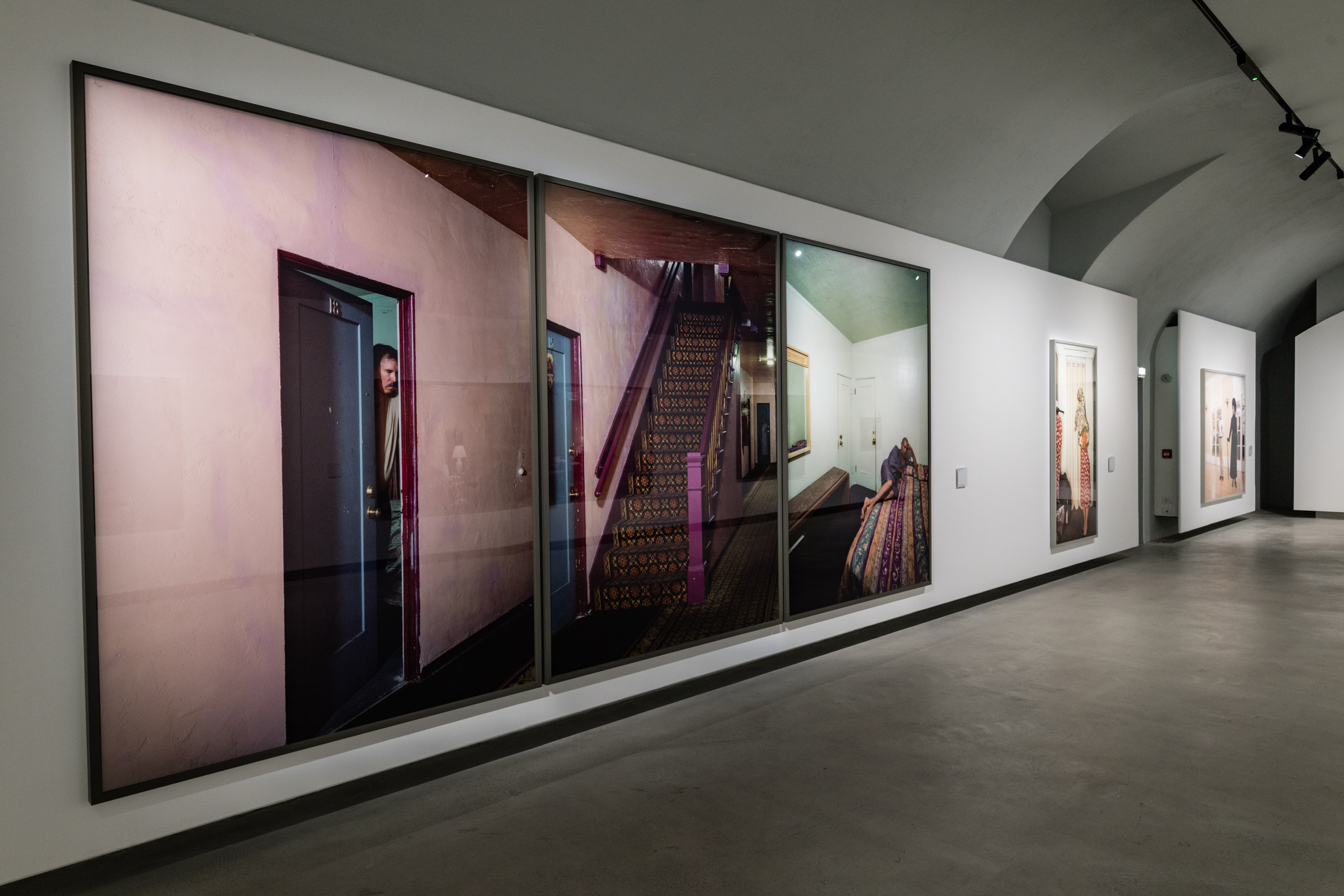 Fotografie della mostra "Jeff Wall. Photographs" a Torino