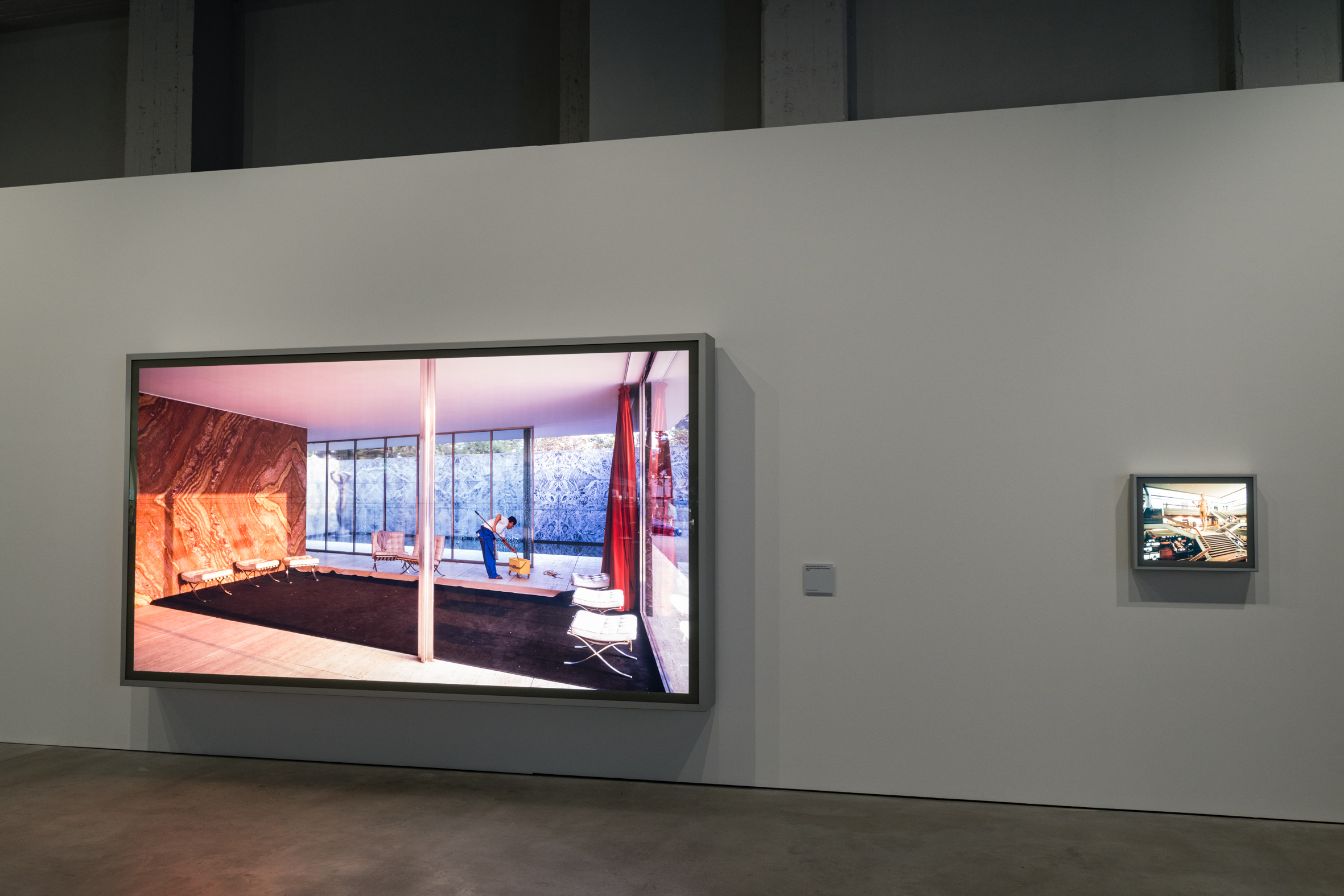 Fotografie della mostra "Jeff Wall. Photographs" a Torino