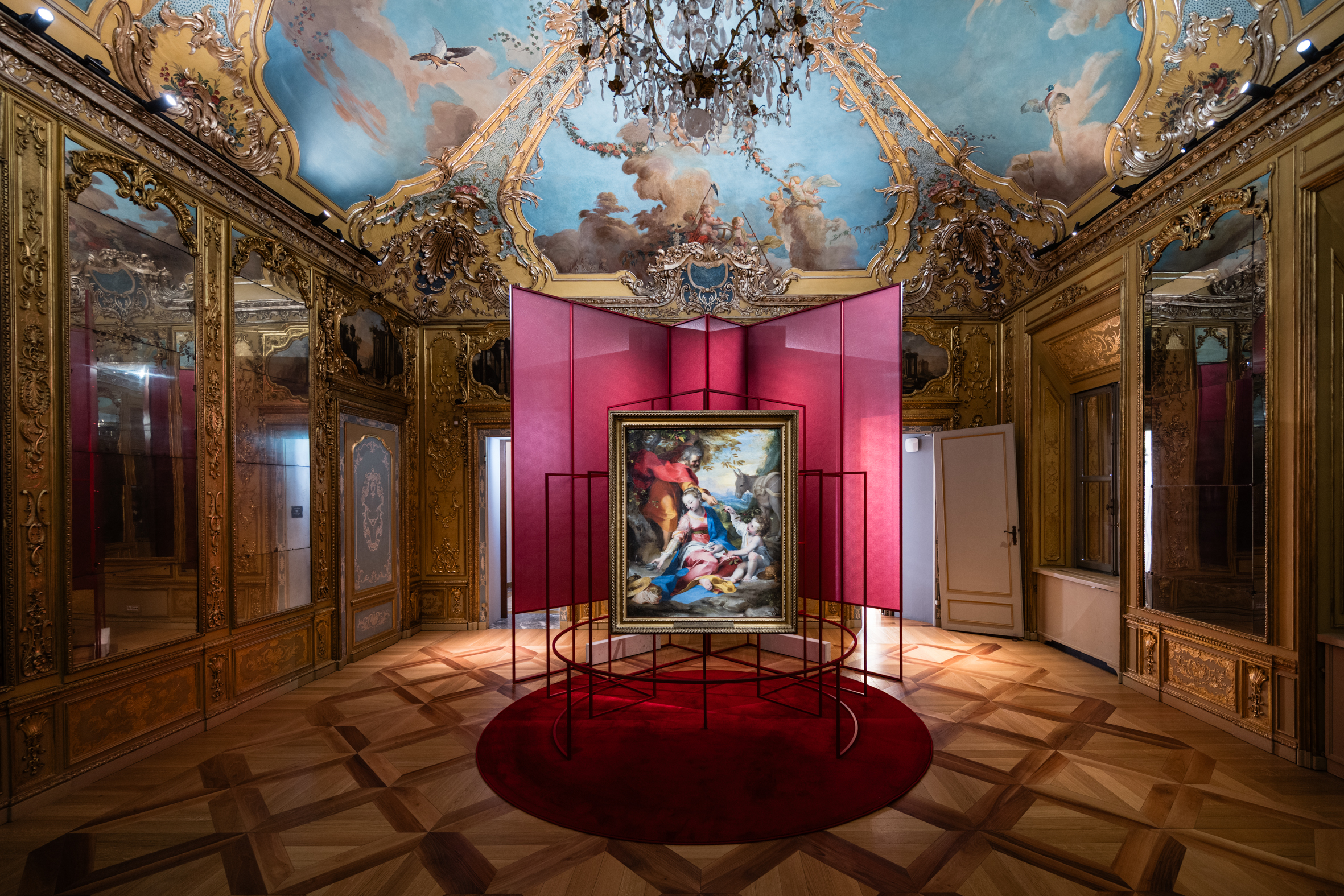 fotografie allestimento mostra "Barocci. La Madonna delle ciliegie. Un capolavoro dai Musei Vaticani"